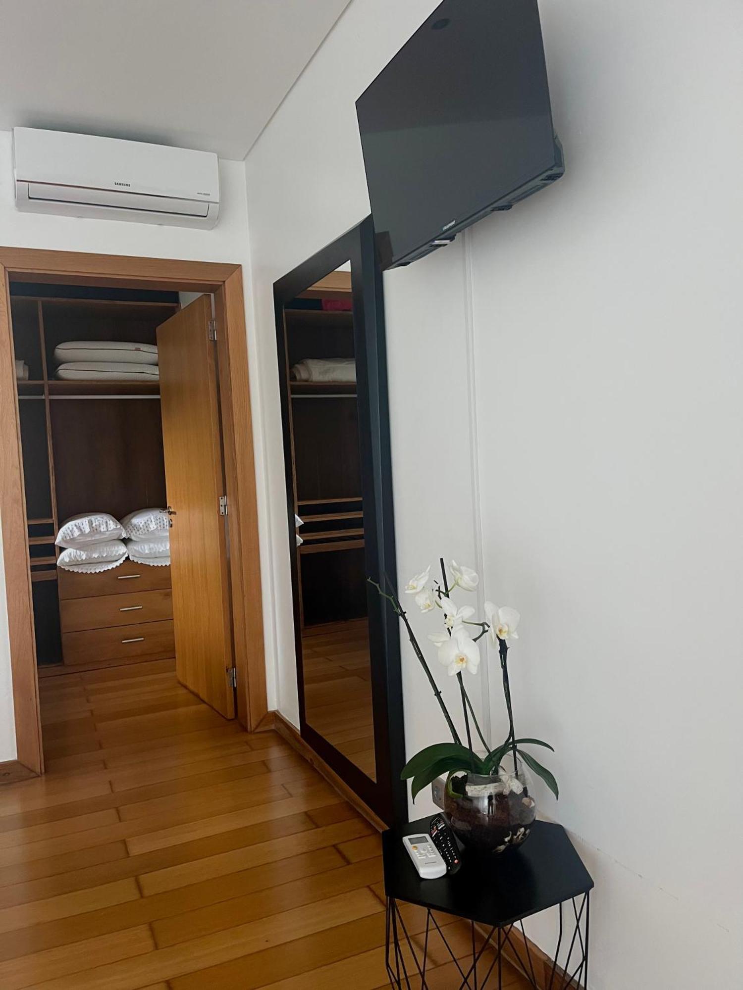 Crystal House Appartement Angra do Heroísmo Buitenkant foto
